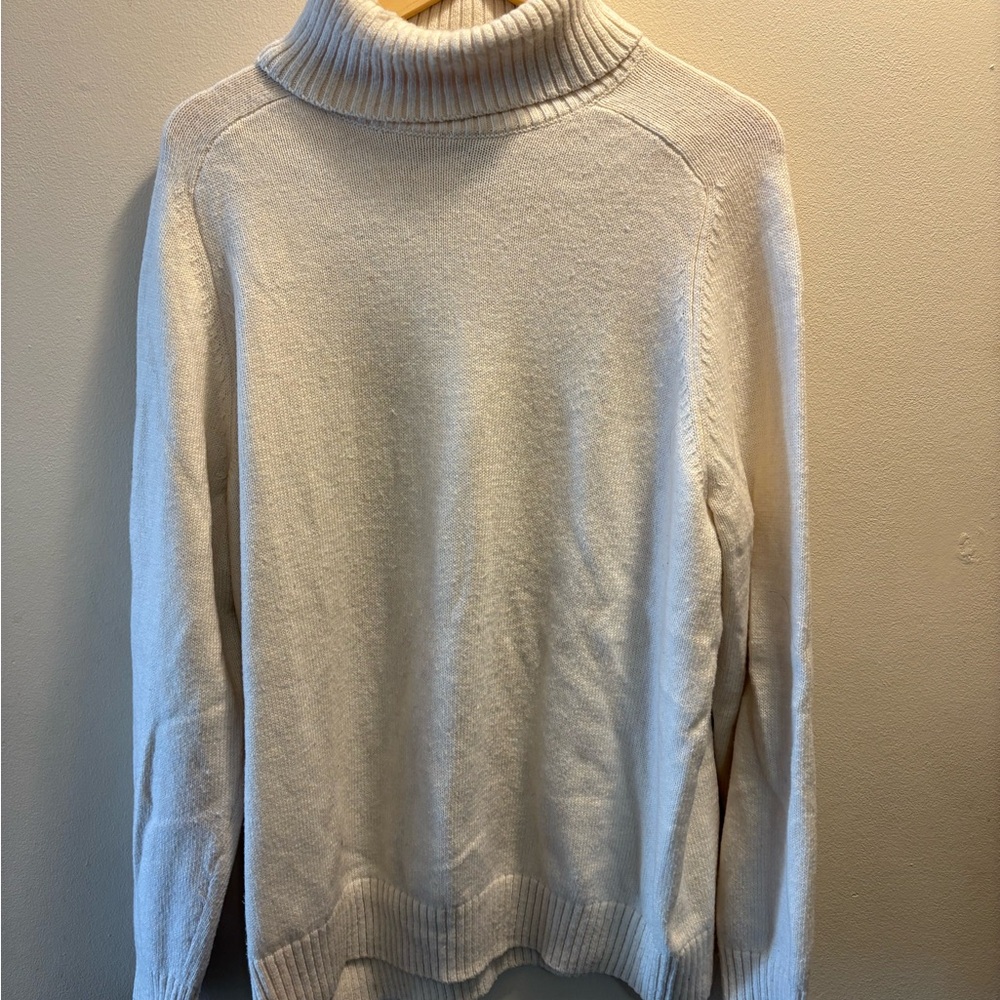H&M Men's Cream Turtleneck Sweater